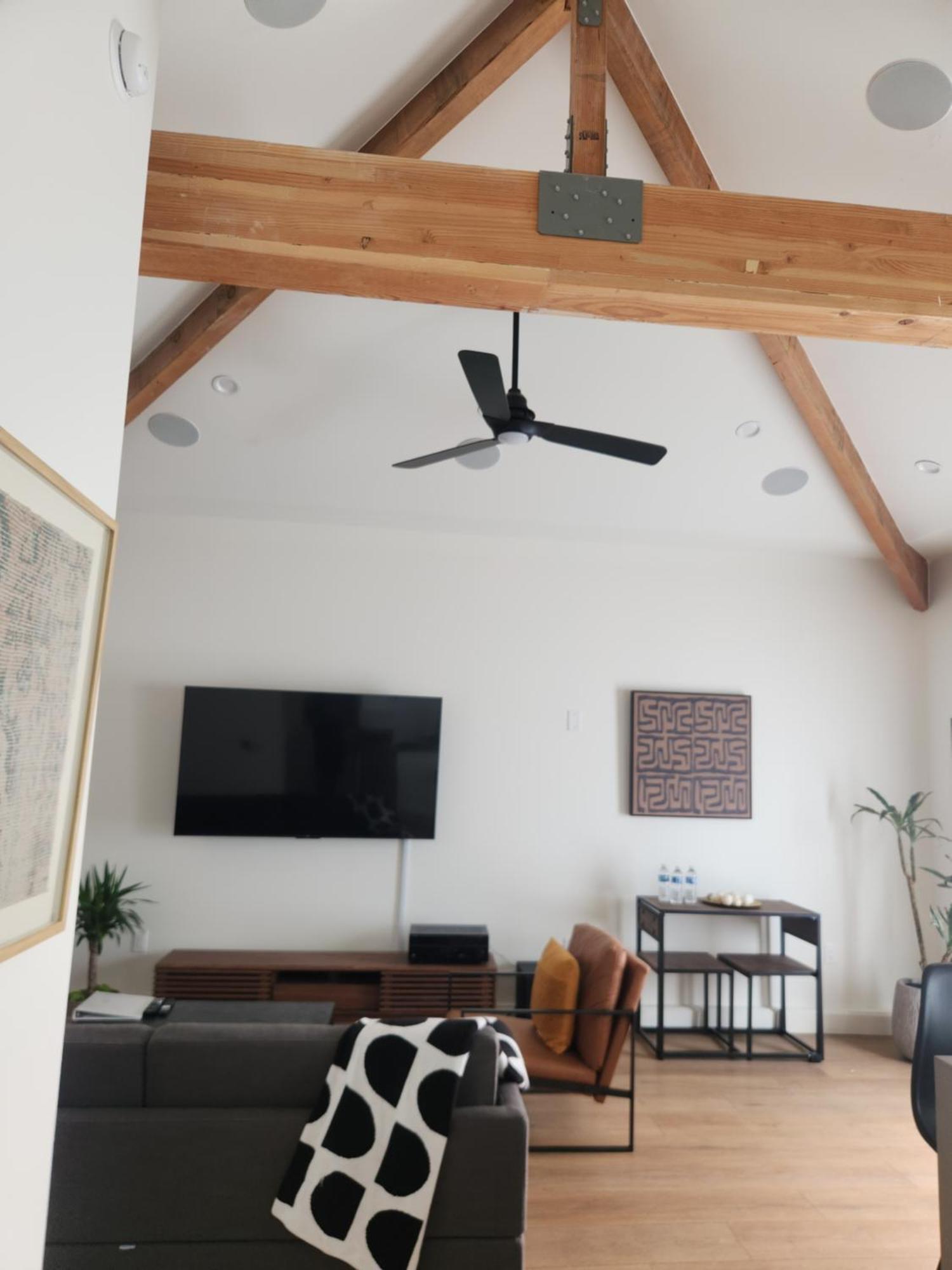 Ladera Retreat Near Sofi Stadium, Lax,