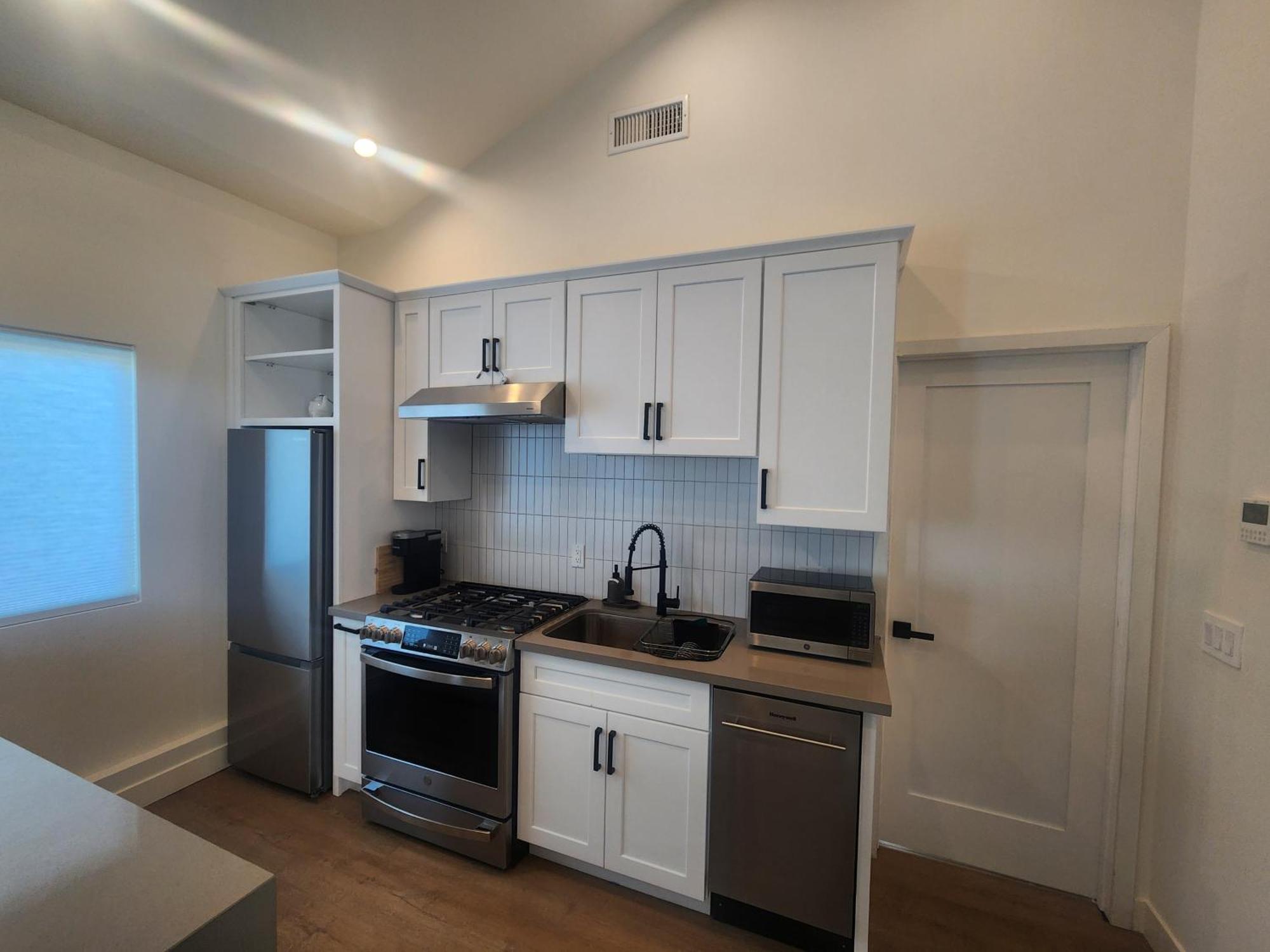 Ladera Retreat Near Sofi Stadium, Lax, *